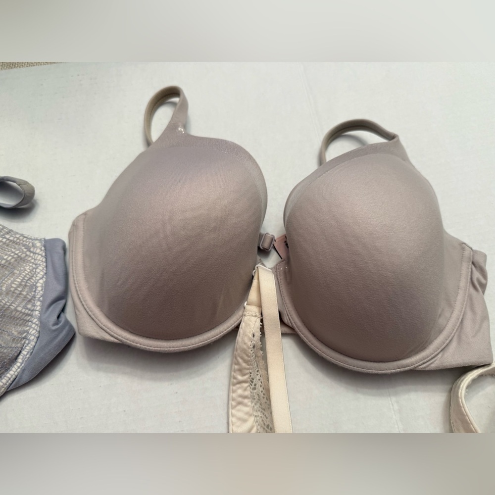 LOT 4 VICTORIA SECRET LINED PERFECT COVERAGE 34DD - Picture 7 of 10